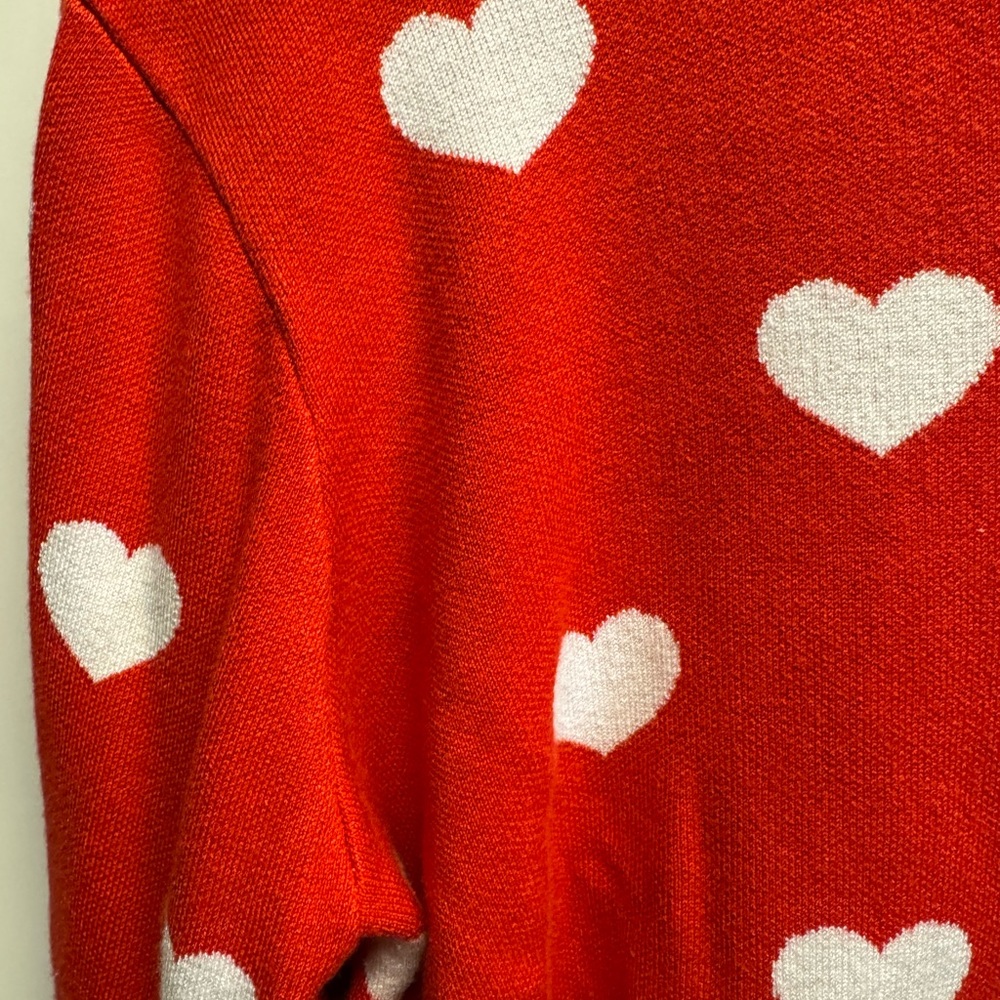 Red Heart Patterned Women's Sweater - Picture 4 of 9